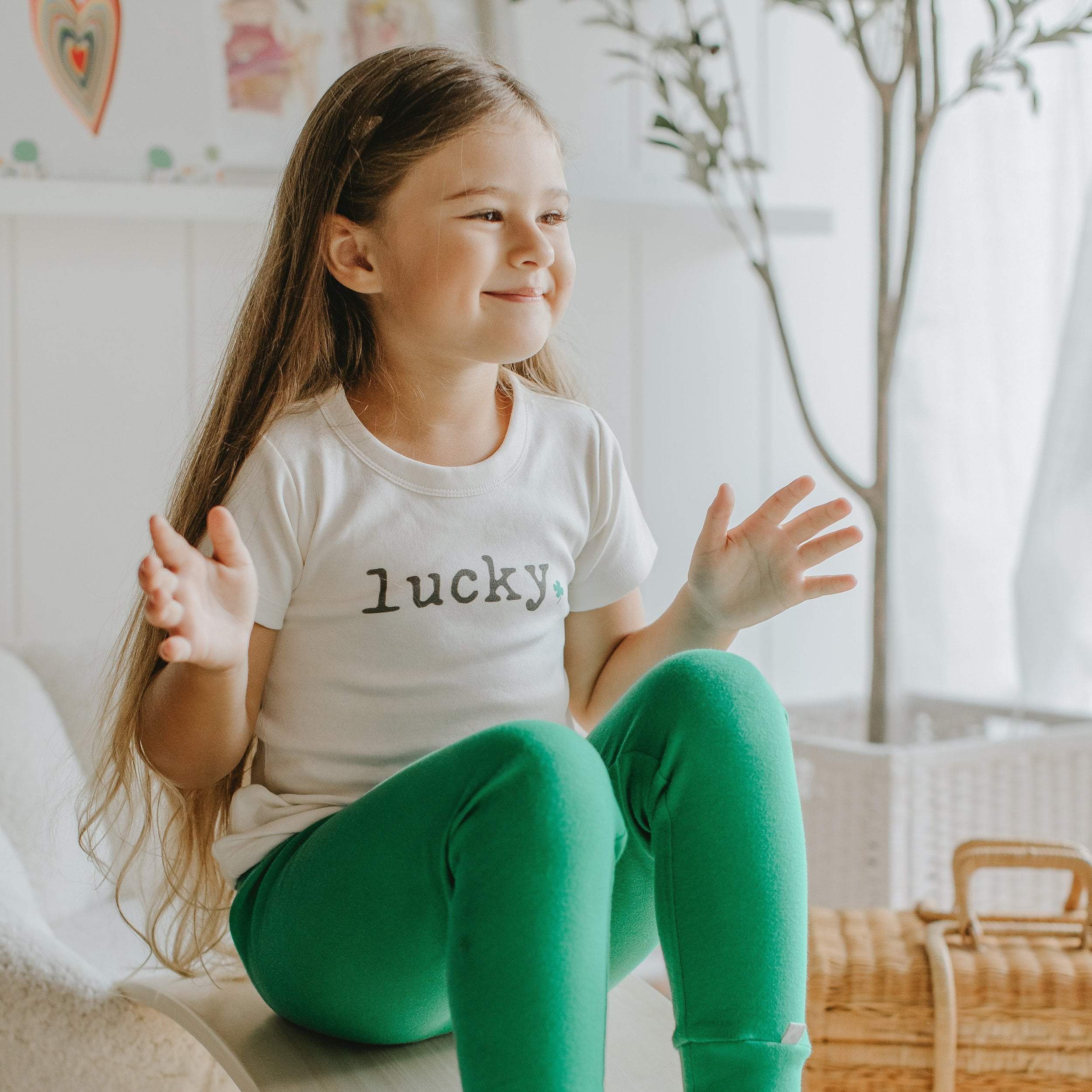 graphic tee | lucky